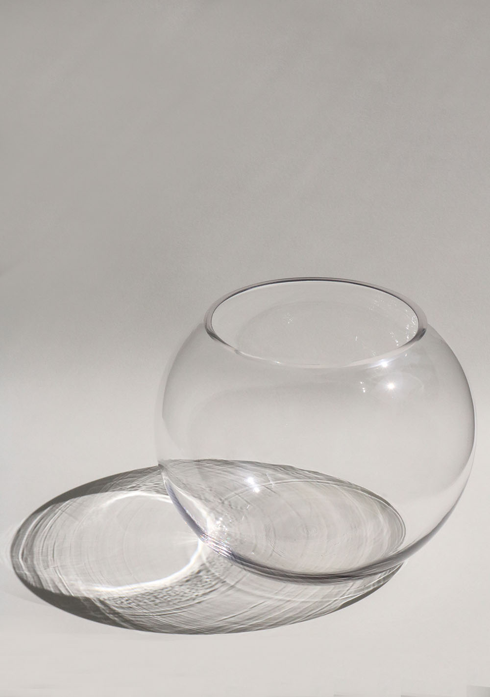 Glass circle vase